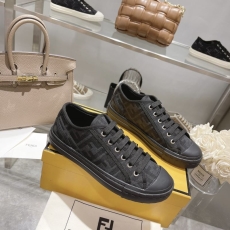 Fendi Low Shoes